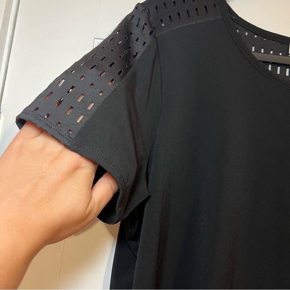 #103 CALVIN KLEIN BLACK PERFORATED SLEEVE BLOUSE LARGE - Picture 3 of 5